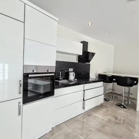 Ramzis Wels Villa *